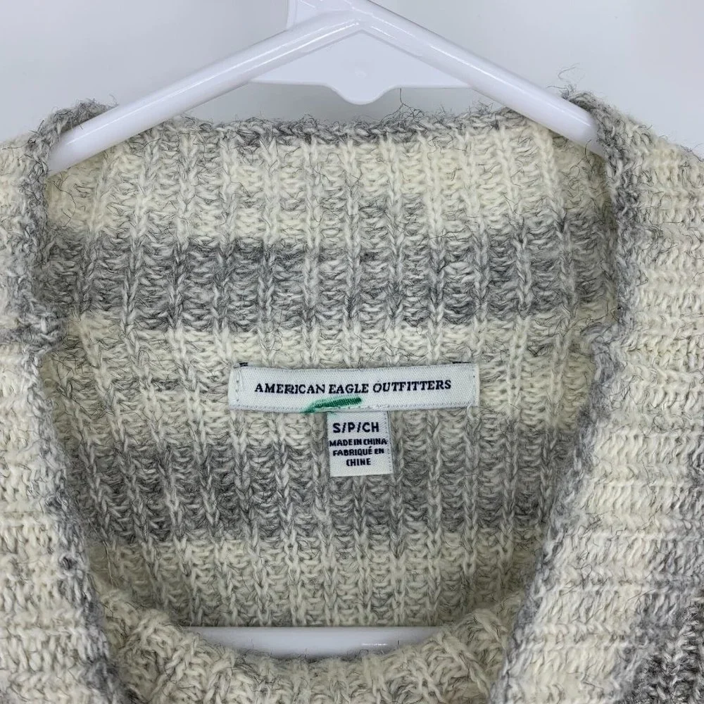 American Eagle Sweater Gray Beige Stripe Long Sleeve Knit Mock Neck - Picture 2 of 8